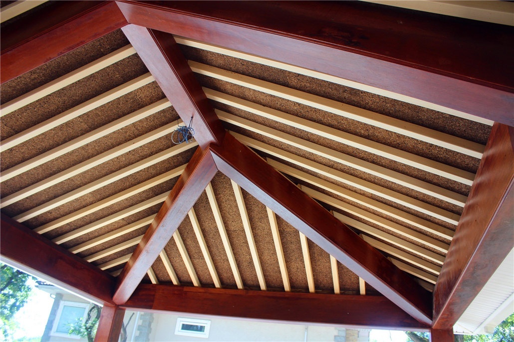 葡萄牙软木板应用实例—隔热环保的廊亭